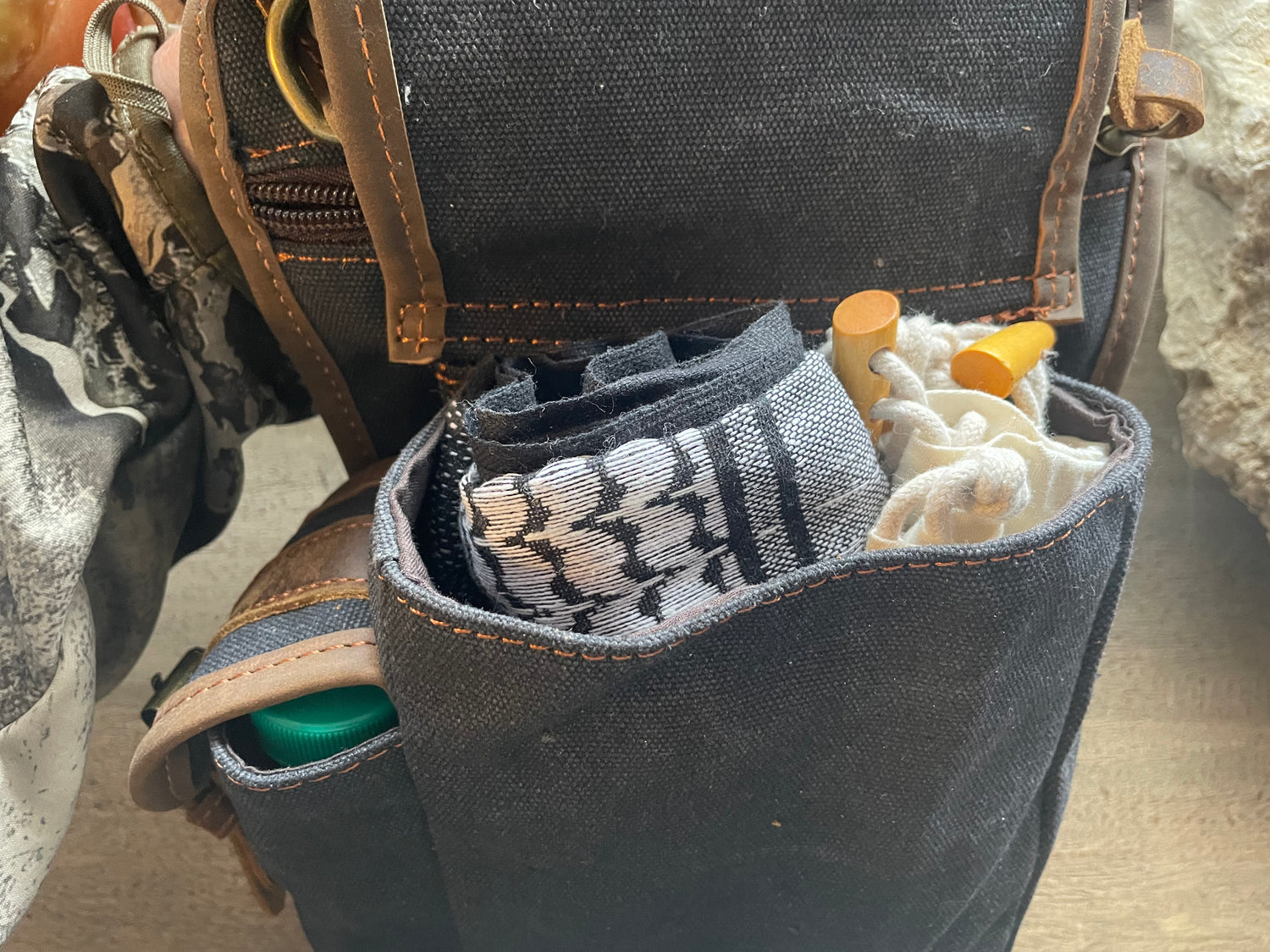 Eremos Foraging Kit (Dark Blue / The Midnite Scrumper)